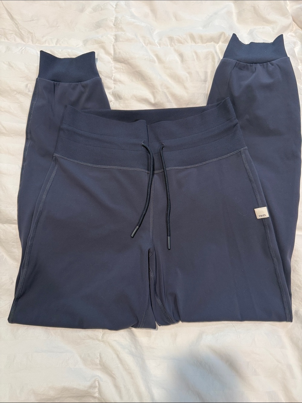 Vuori Navy High-Rise Rib Waist Jogger Legging